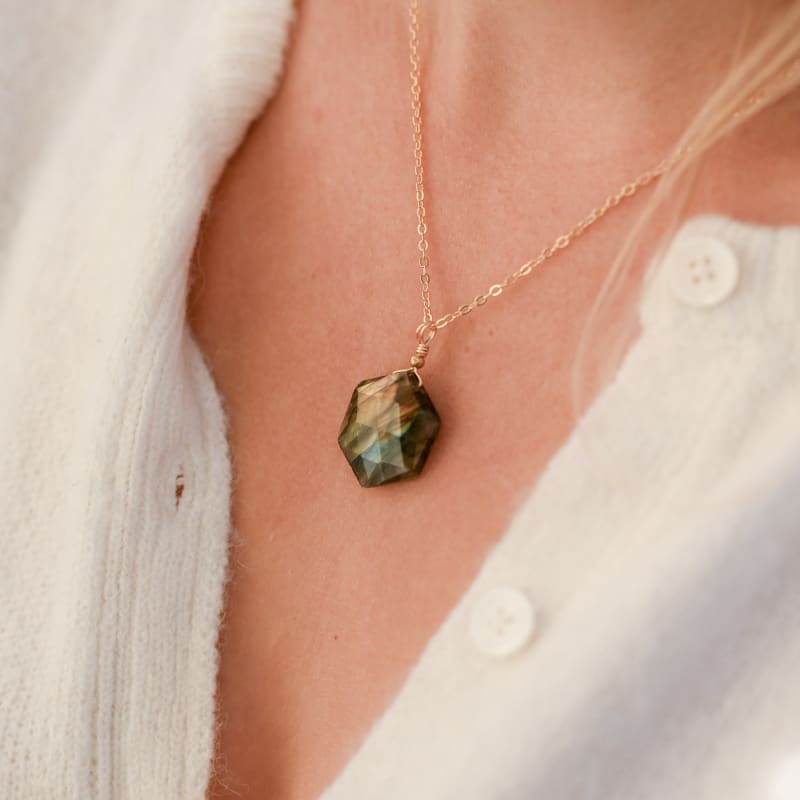 Collier labradorite sacré | Grossiste Pierre Naturelle