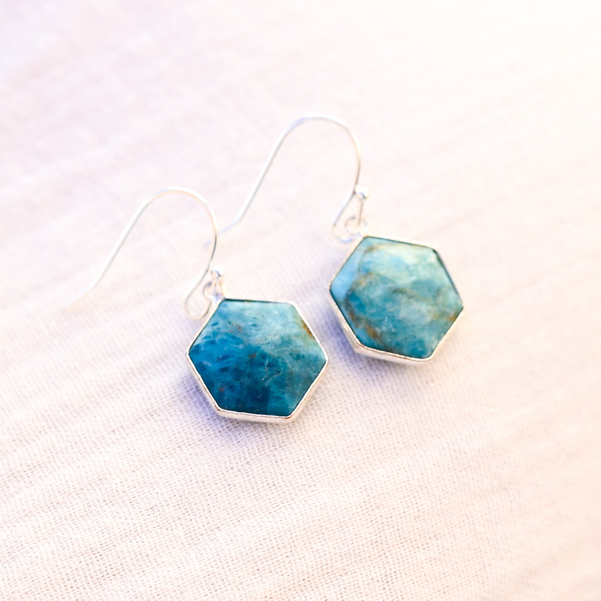 boucle d_oreille en apatite grossiste bijoux en pierre naturelle