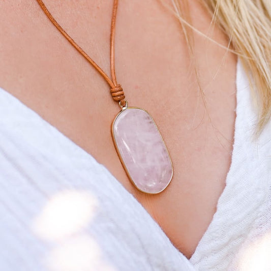 Collier Quartz Rose cuir