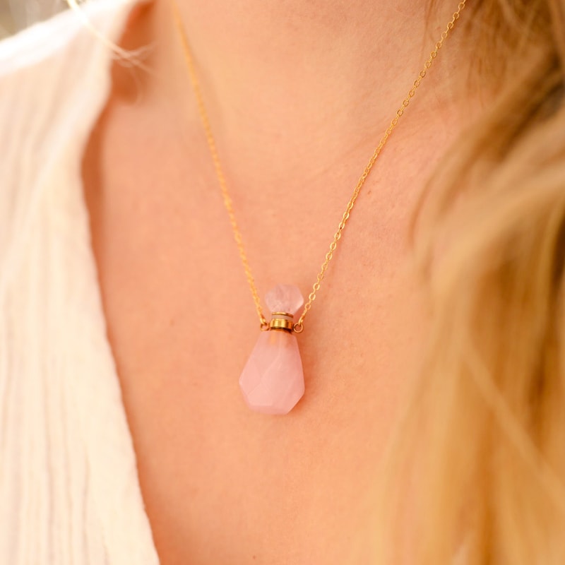 Collier Quartz rose Pendentif Fiole